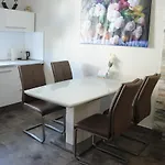 ホームステイ Ferienzimmer Ellisee, Kontaktloser Check-in フリードリヒスハーフェン