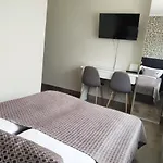 Ferienzimmer Ellisee, Kontaktloser Check-in ホームステイ フリードリヒスハーフェン