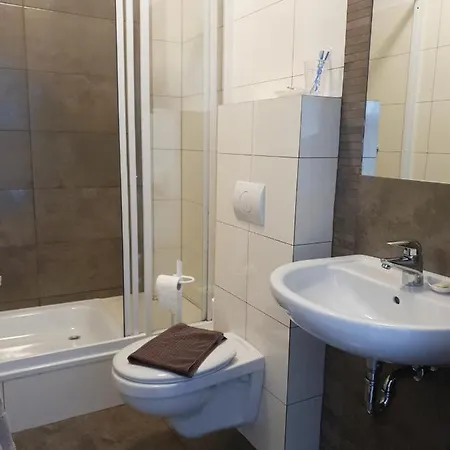 Ferienzimmer Ellisee, Kontaktloser Check-in Friedrichshafen