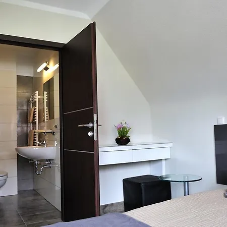 Ferienzimmer Ellisee, Kontaktloser Check-in *